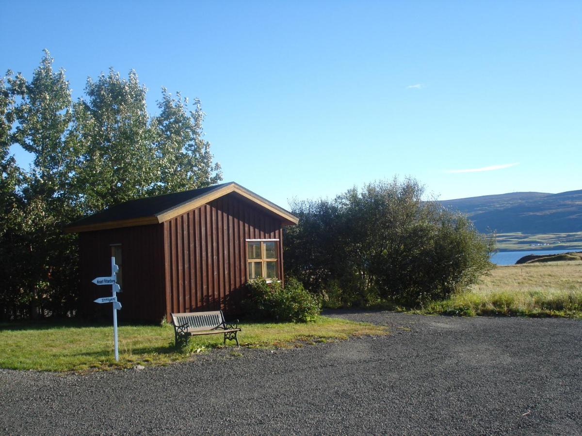 Guesthouse Petursborg Akureyri Exteriér fotografie